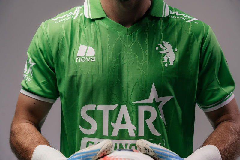 26I27 - HOME SHIRT KEEPER